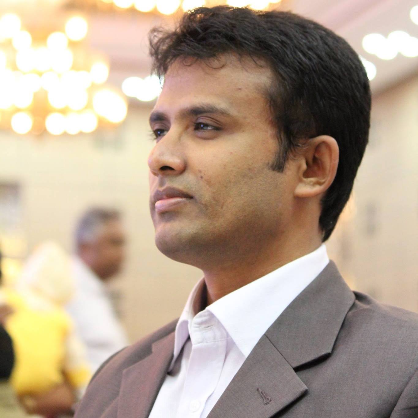 Philips Mondol - CEO